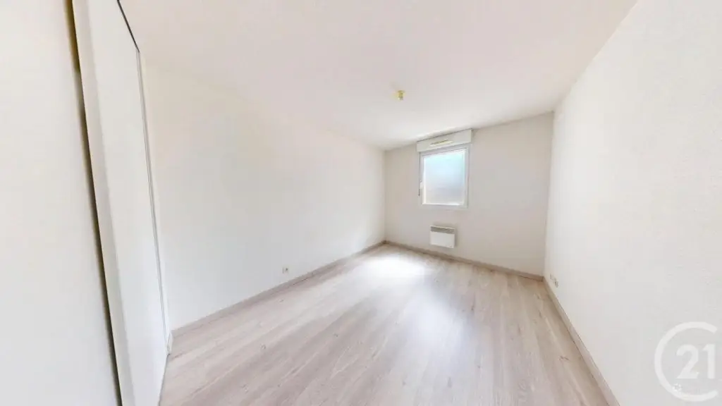 T3