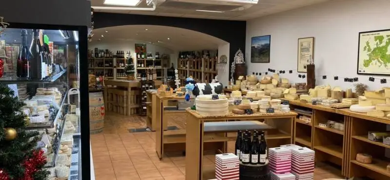 CHEZ JEANNOT