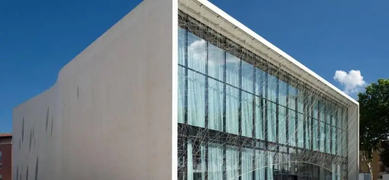 Médiathèque et Centre d'art Colomiers Pavillon blanc Henri-Molina